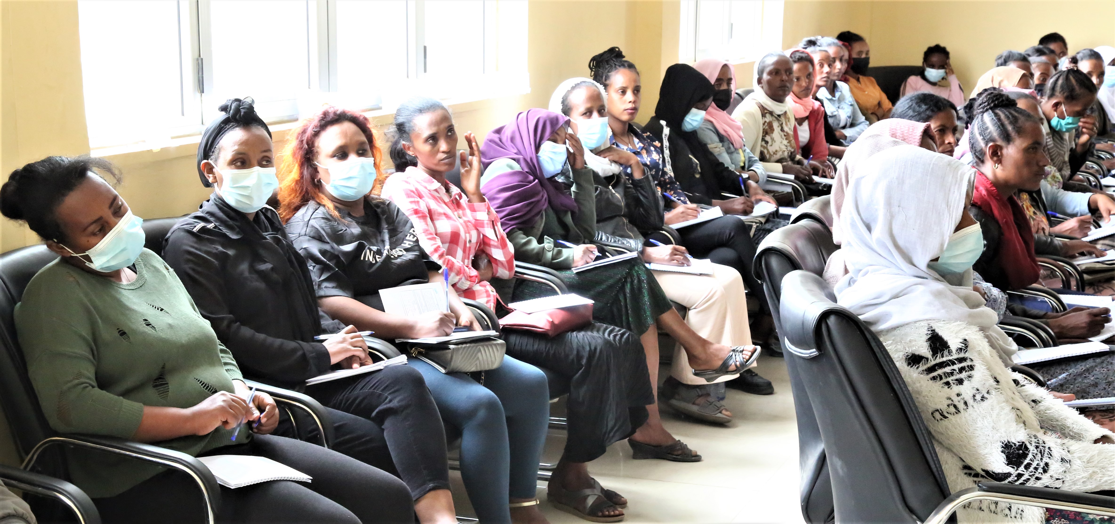 ሰላሌ ዩኒቨርሲቲ በደንበኞች አገልሎት አሰጣጥ ላይ ስልጠና ሰጠ::