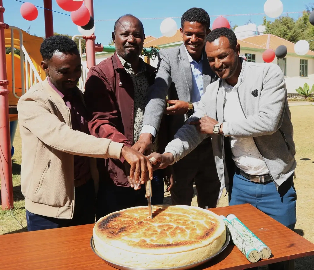 Mana Barumsa Moodeela koominitii Yuunivarsiitii Salaaleetti  jala bultiin Ayyaanni Qiillee bifa ho’aa ta’een  kabajame.